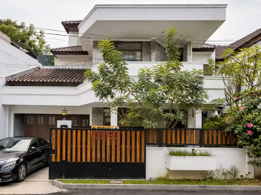 Rumah Dijual Antasari Jakarta Selatan 2 Lantai Dalam Komplek LT 267 m² SHM Dekat TB Simatupang