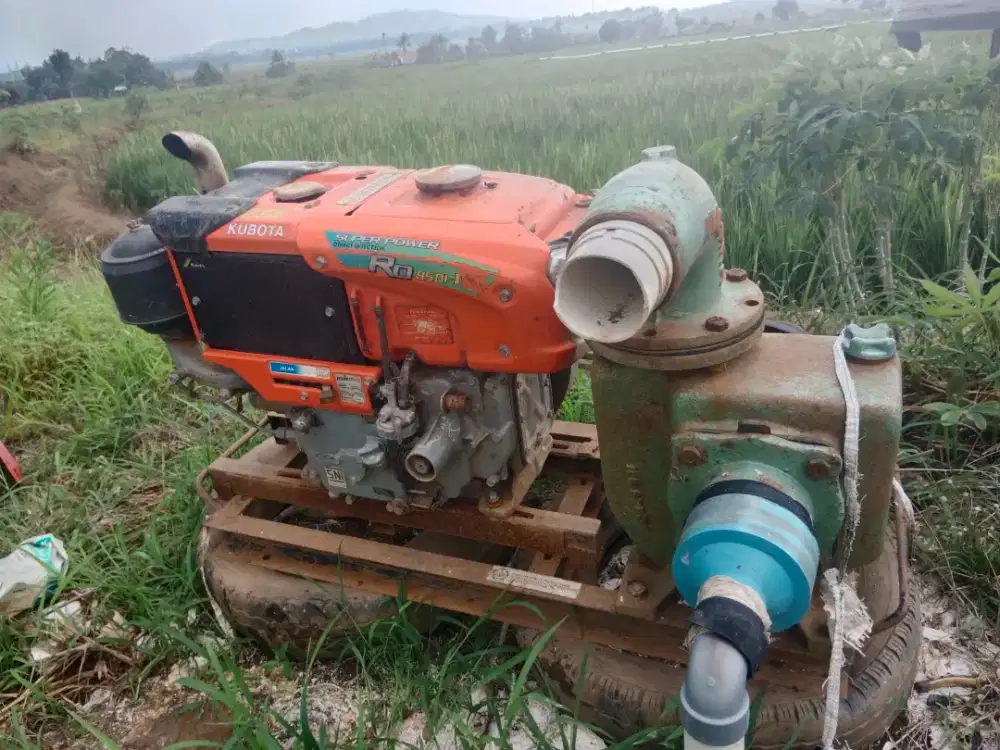 Mesin pampa air irigasi