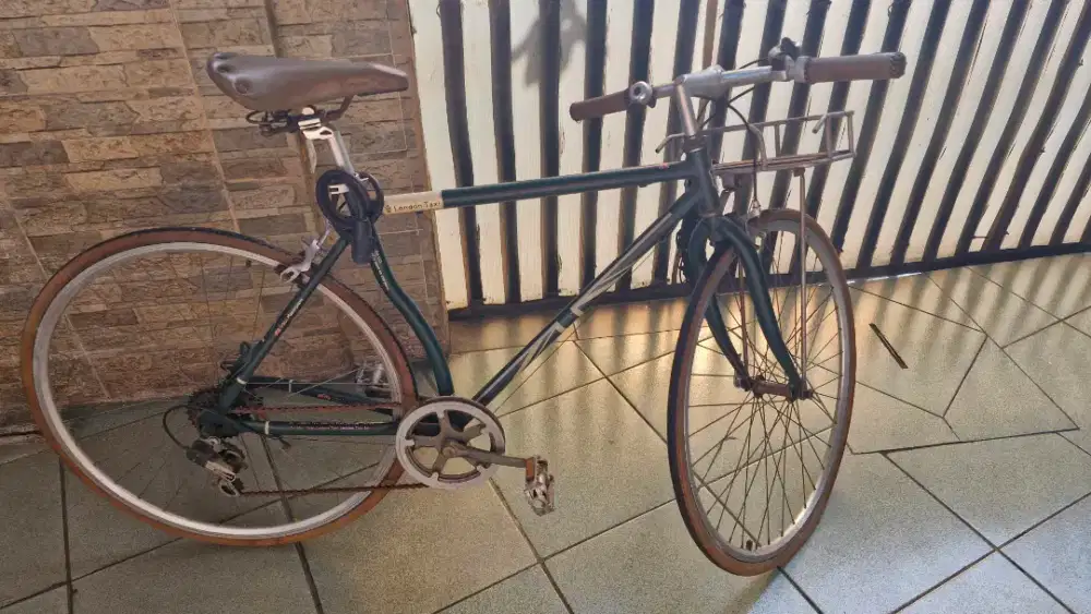 London Taxi 700c edisi pertama (rare)