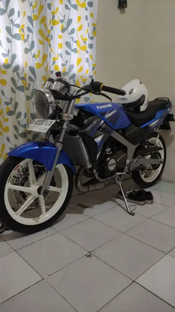 Kawasaki ninja R 2014 biru original