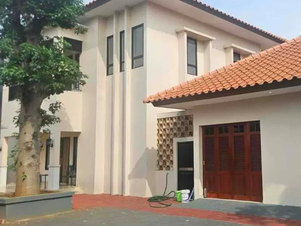 Jual Rumah Gandaria Kebayoran Baru LT 580 m² SHM 5+5 KT Strategis Jakarta Selatan