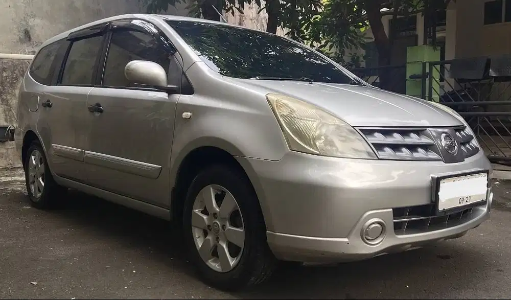 NISSAN LIVINA 2009
