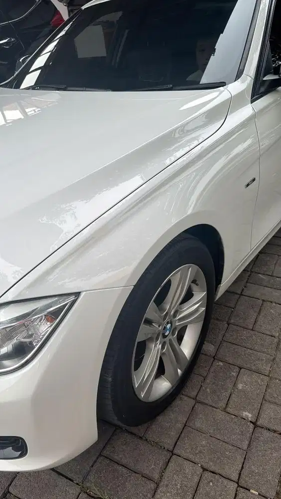 Dijual BMW 320 matic
