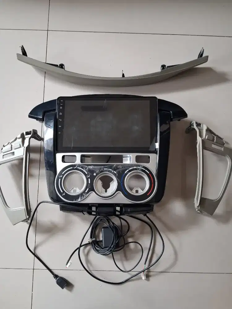 Head unit android innova 2006