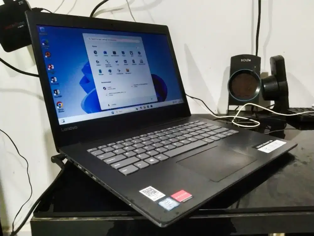 Laptop Game Desain Anti Lag i5 Gen 8 Ram 8gb ssd 256Gb Radeon 530 2Gb