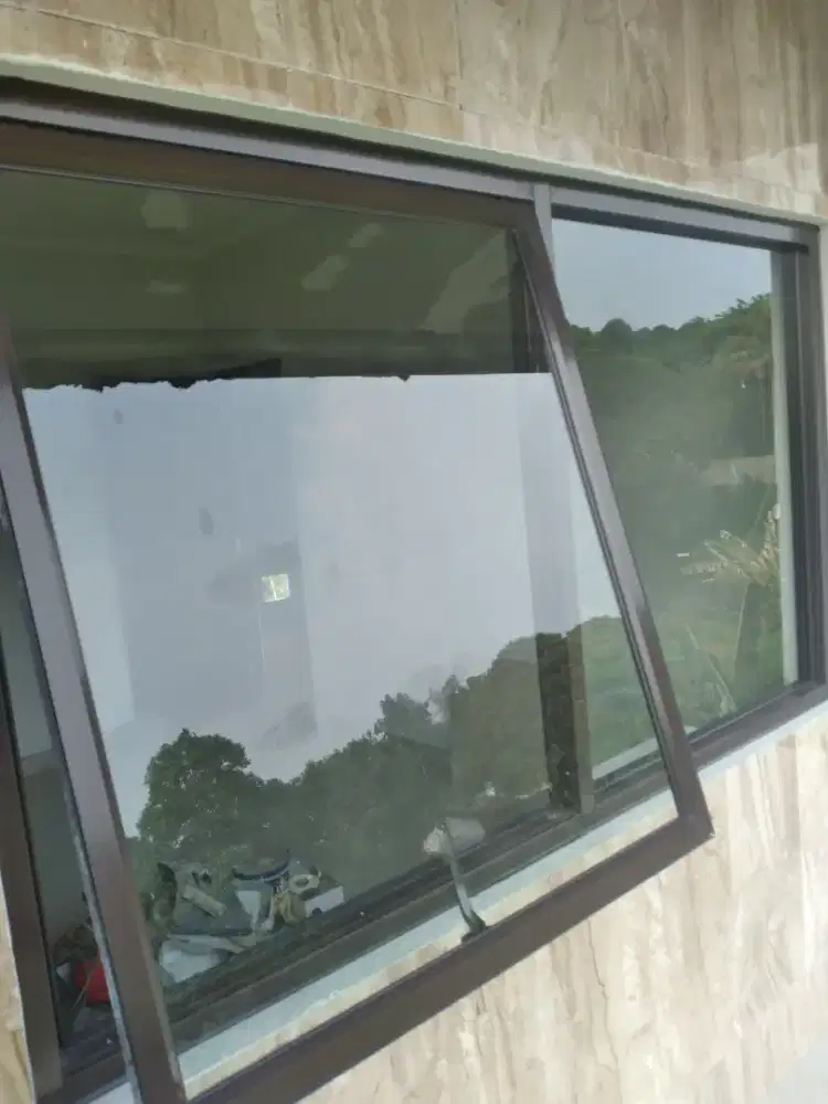 Jendela aluminium hidup & kaca mati T100cm L200cm harga terpsg 1,85 jt