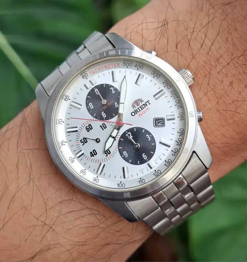Orient chronograph panda dial