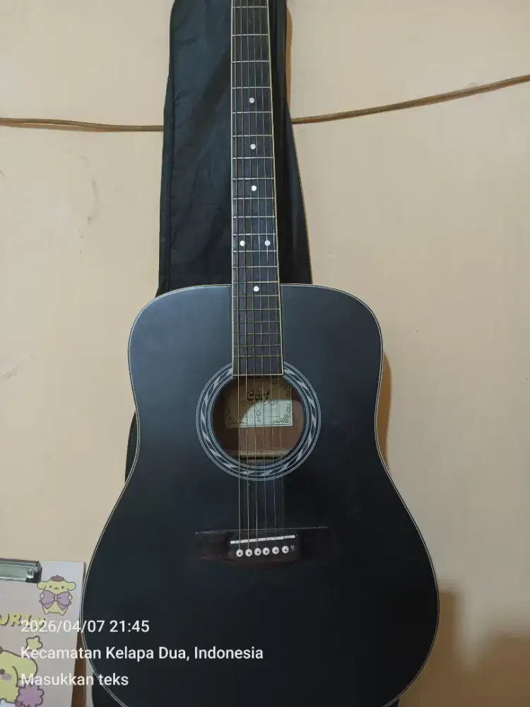 Gitar akustik cord