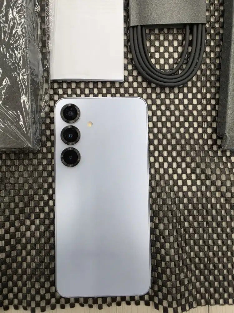 Samsung S25 12/512GB SEIN