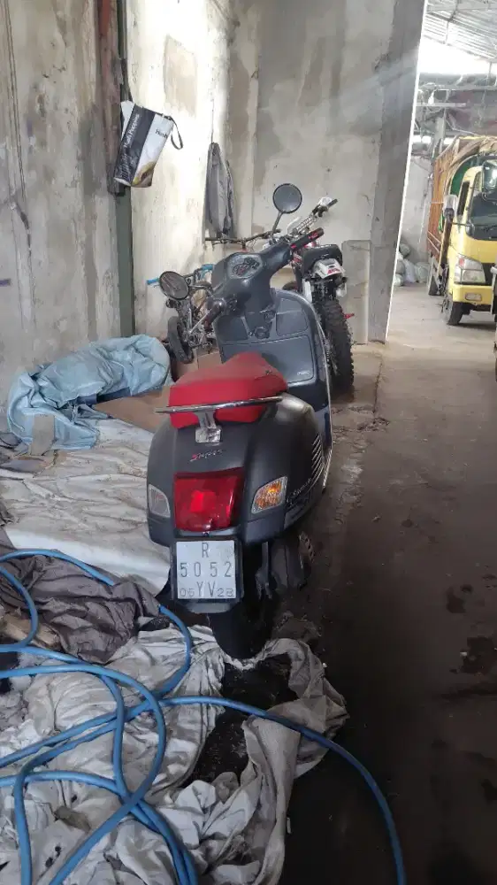 jual vespa gts 150 2012