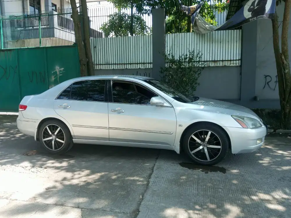 Honda Accord 2005 Bensin
