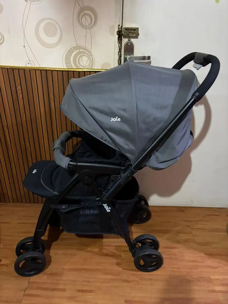Stroller Joie Meet Mirus Lightweight Hadap Depan Belakang