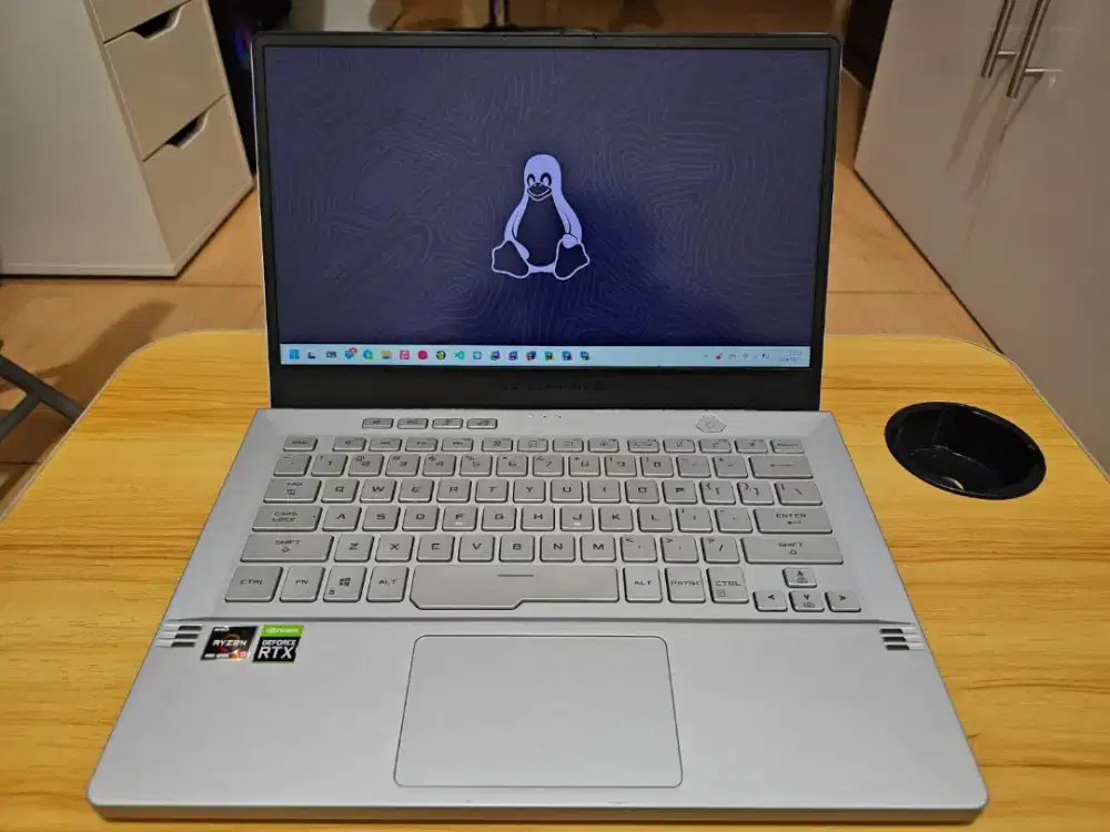 Laptop ASUS Zephyrus G14 GA401IV Ryzen 9 RTX 2060 Thn 2020