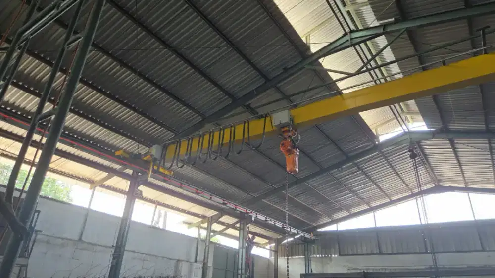 hoist cargo lift