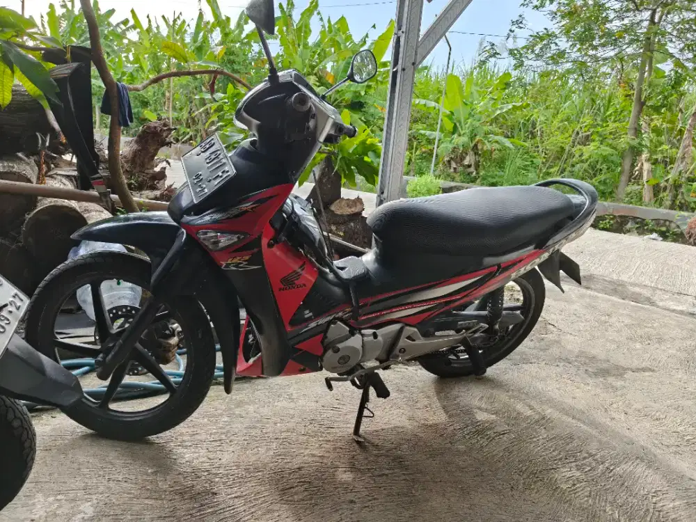 Supra 125 THN 2007 plat AB kota