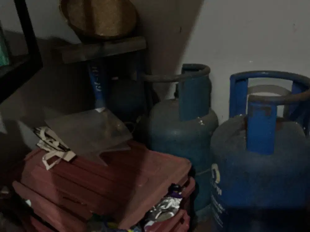 Jual cepat 3 buah tabung gas LPG 12 kg