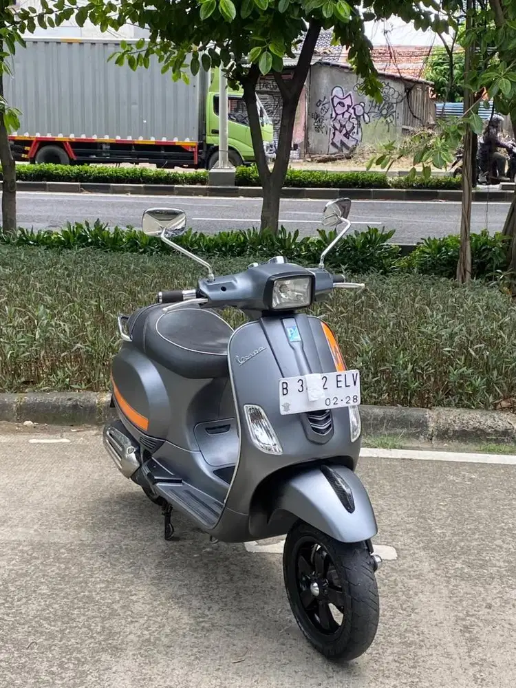 DIJUAL VESPA S 125 IGET THN 2017 ABU DOFF FAVORITE