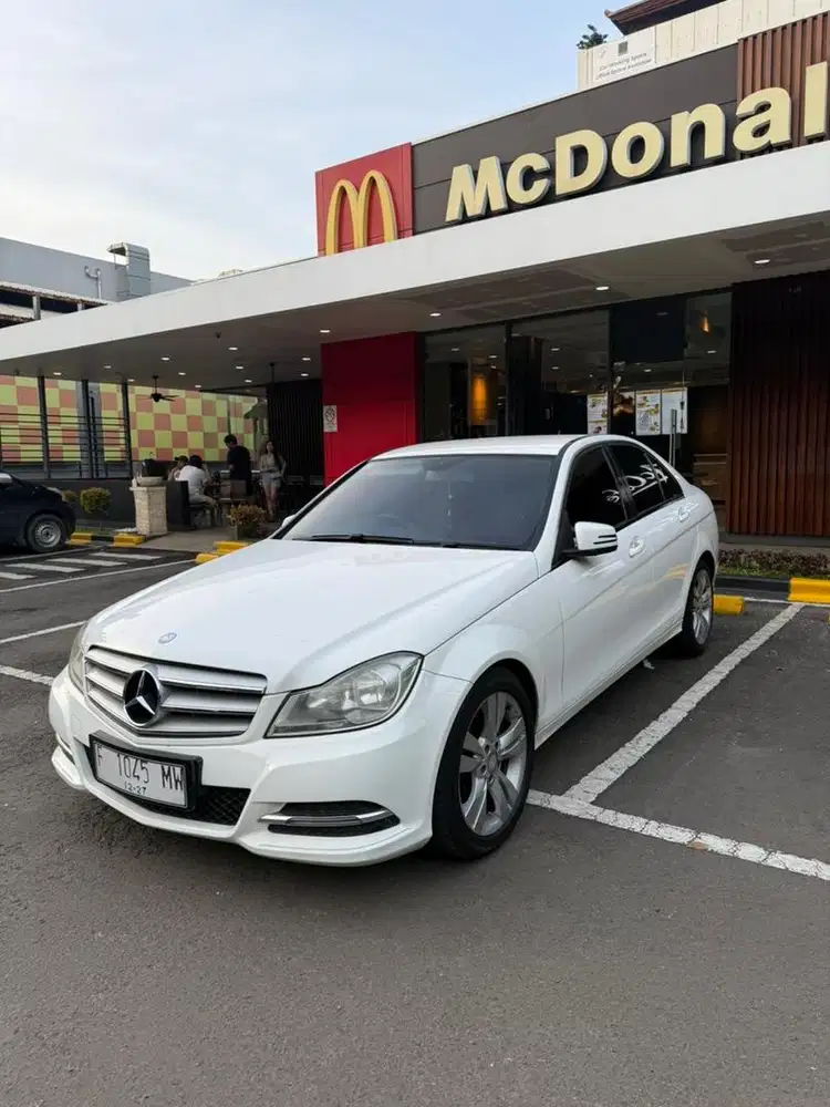Mercedes-Benz c200 w204 2013 Bensin