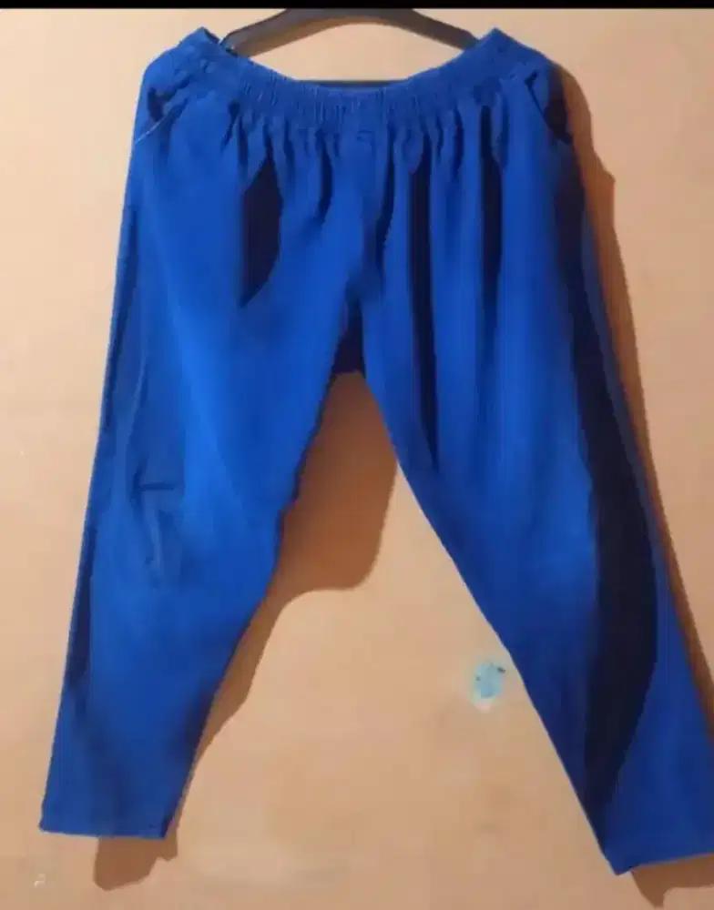 Celana Jeans Karet Wanita