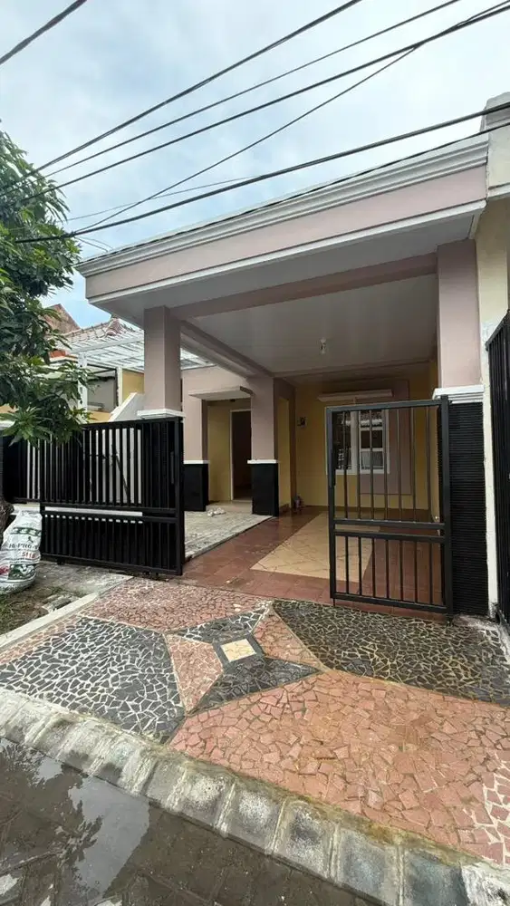 Disewakan rumah asri di perumahan purimas