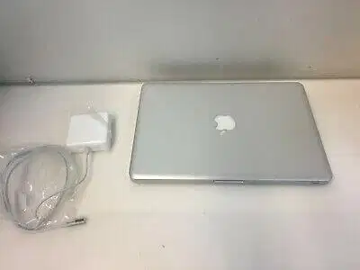 MacBook Apple 13 Mid 2012 + charger only