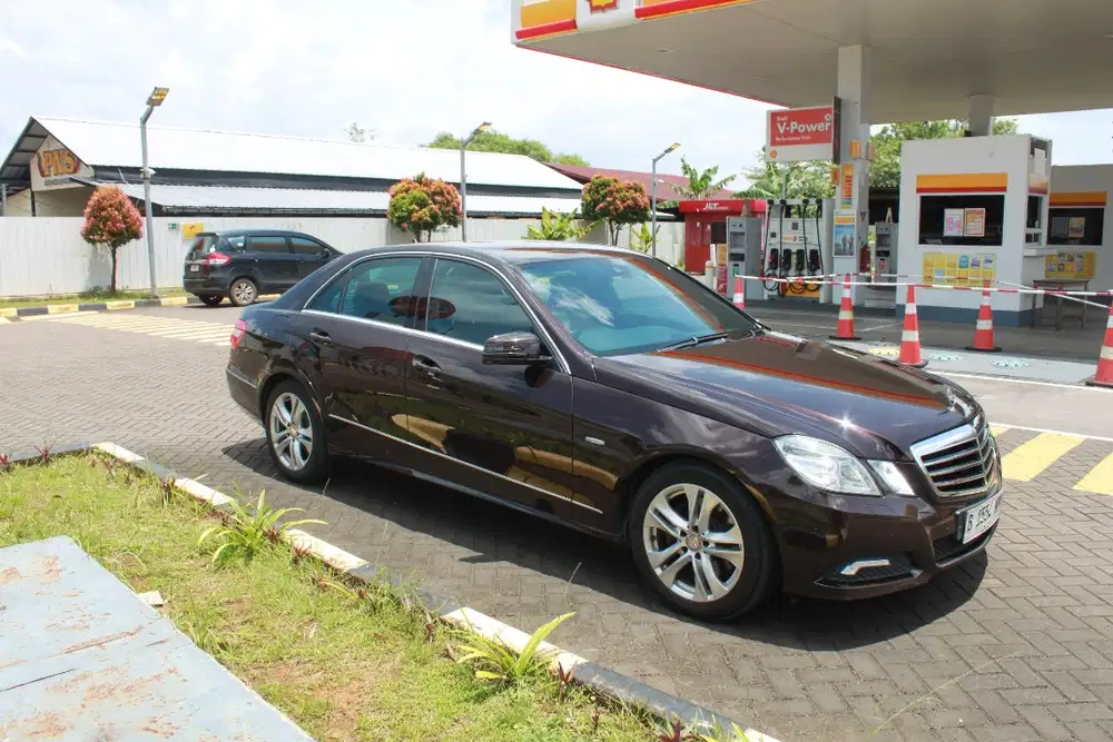 Mercedes-Benz W212 E250 CGI Avantgarde 2010 - LOW KM