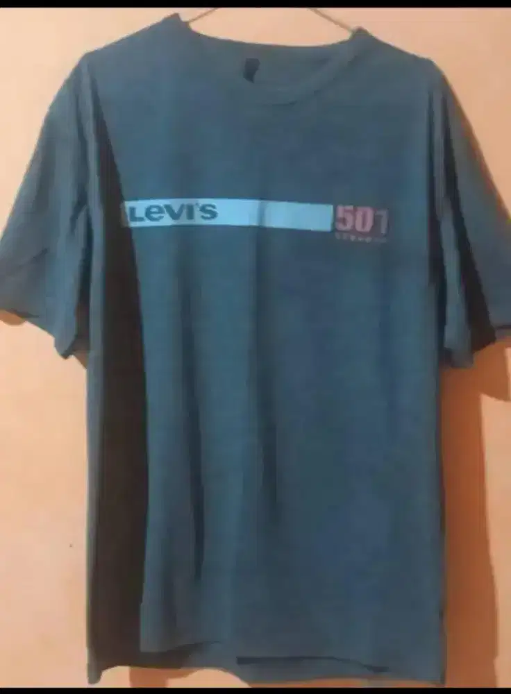 Kaos Levi's Pria