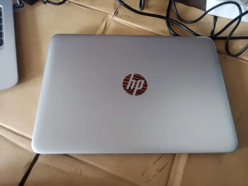 HP Elitebook 820 i5 gen 6