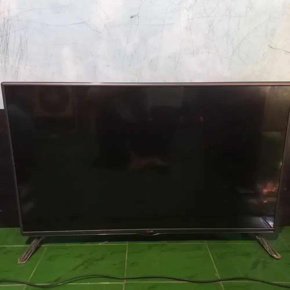2 Unit LED TV LG 42 & Panasonic 40 Kondisi Rusak - Borongan Murah