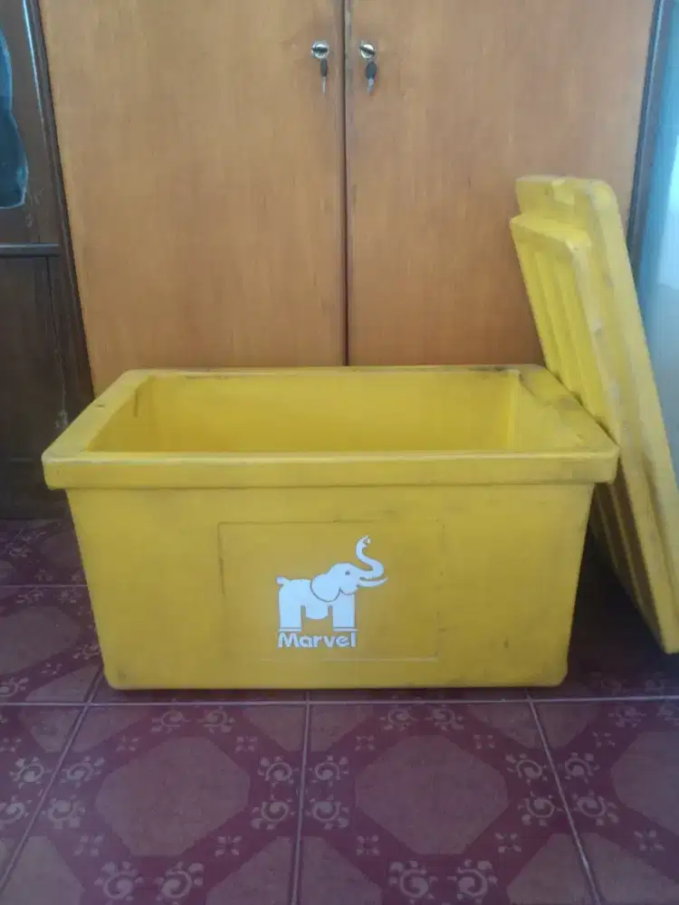 MARVEL COOLER (Box Es)