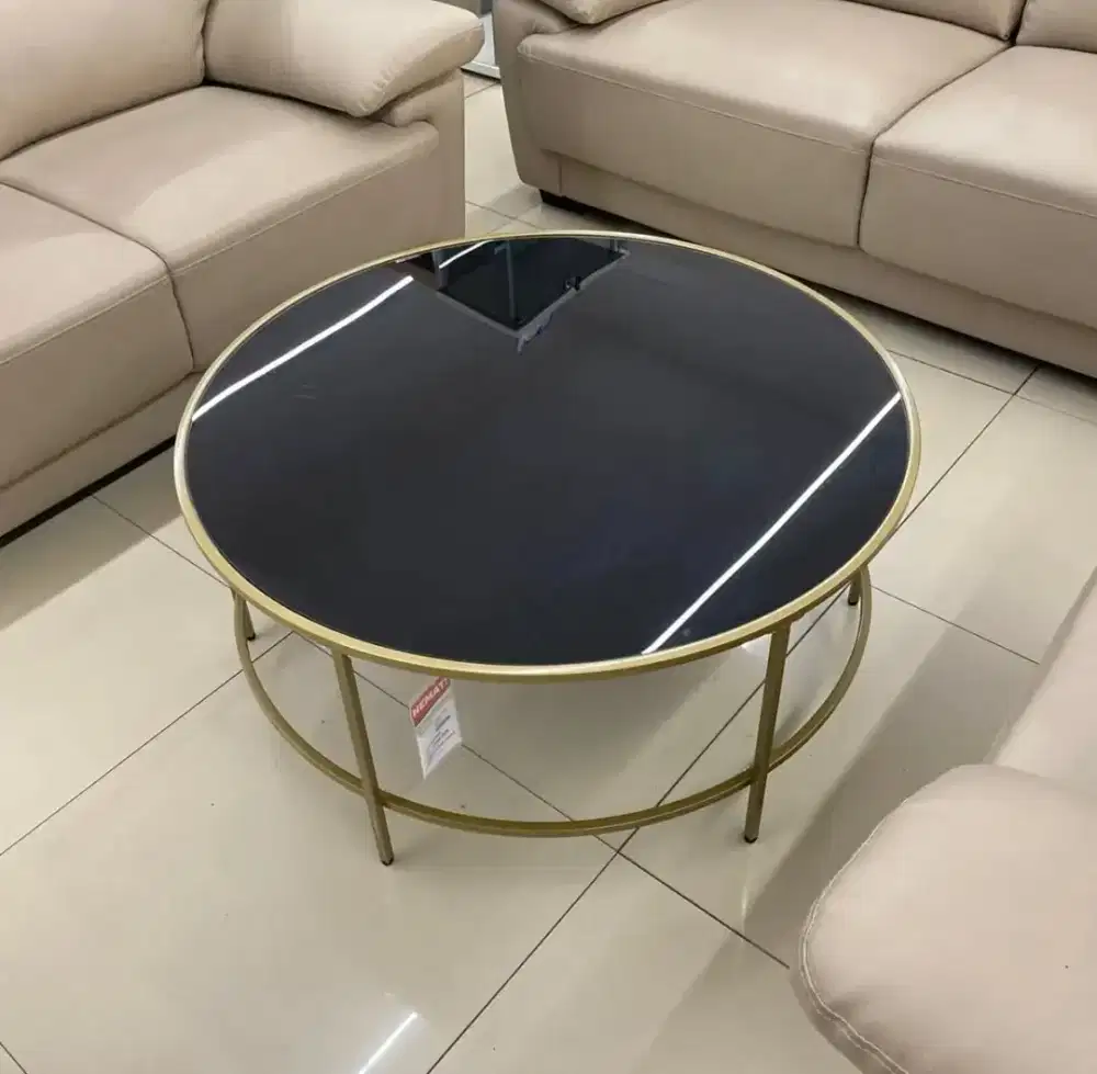 Meja Tamu kaca megan