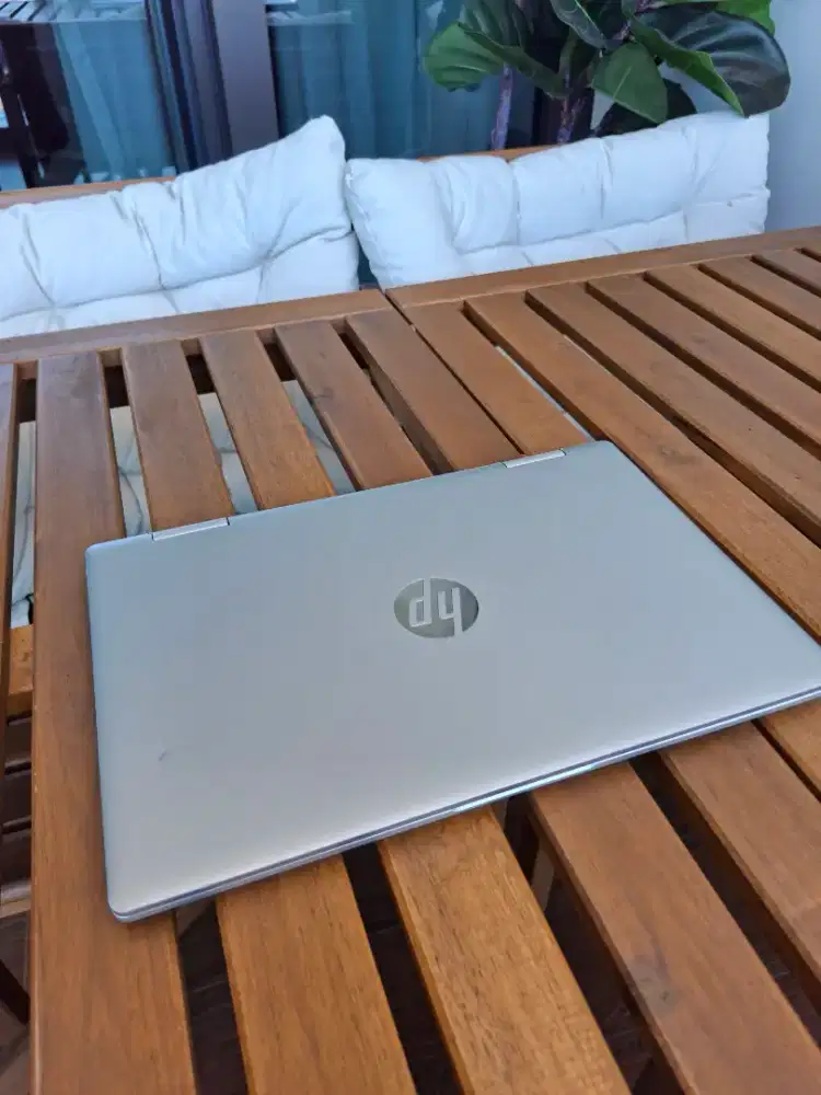 Laptop HP Pavilion x360 14-ek1005TU Seadanya