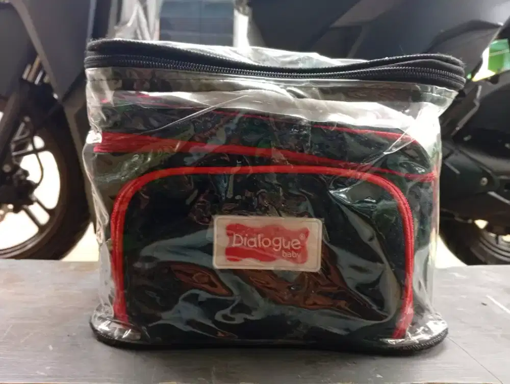 Edisi pindah rumah dijual sepaket perlengkapn bayi kondisi baru