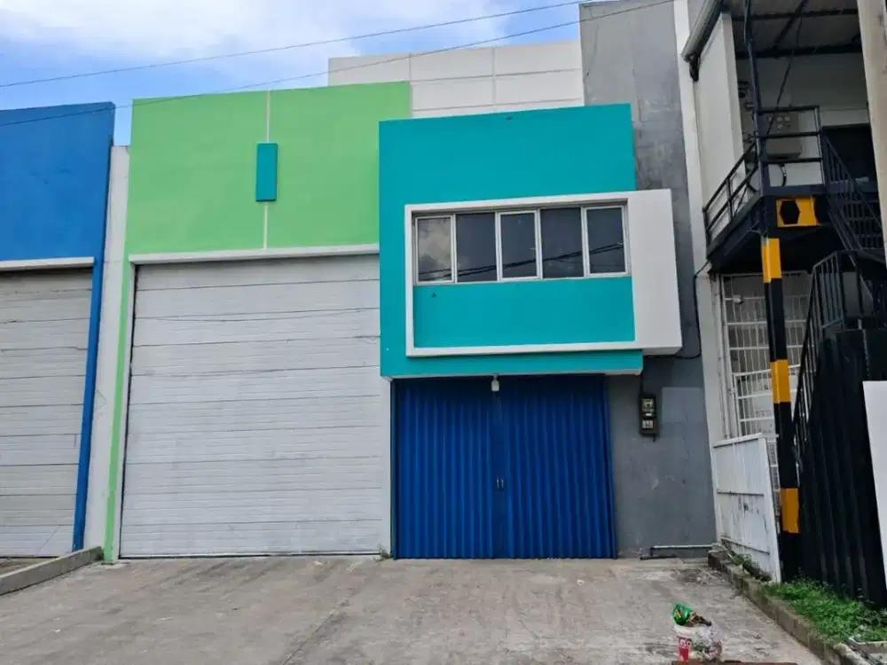 Gudang rapih bersih siap pakai Central Cakung dekat kelapa gading tanjung priok