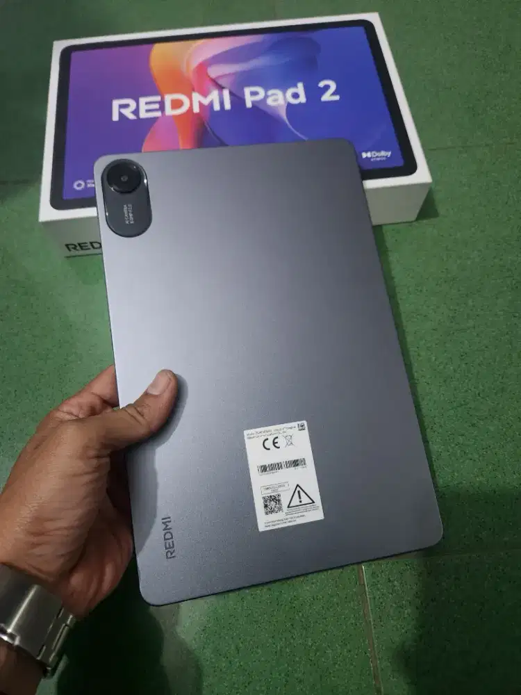 Xiaomi redmi pad 2 4/128 resmi Indonesia kondisi seperti baru