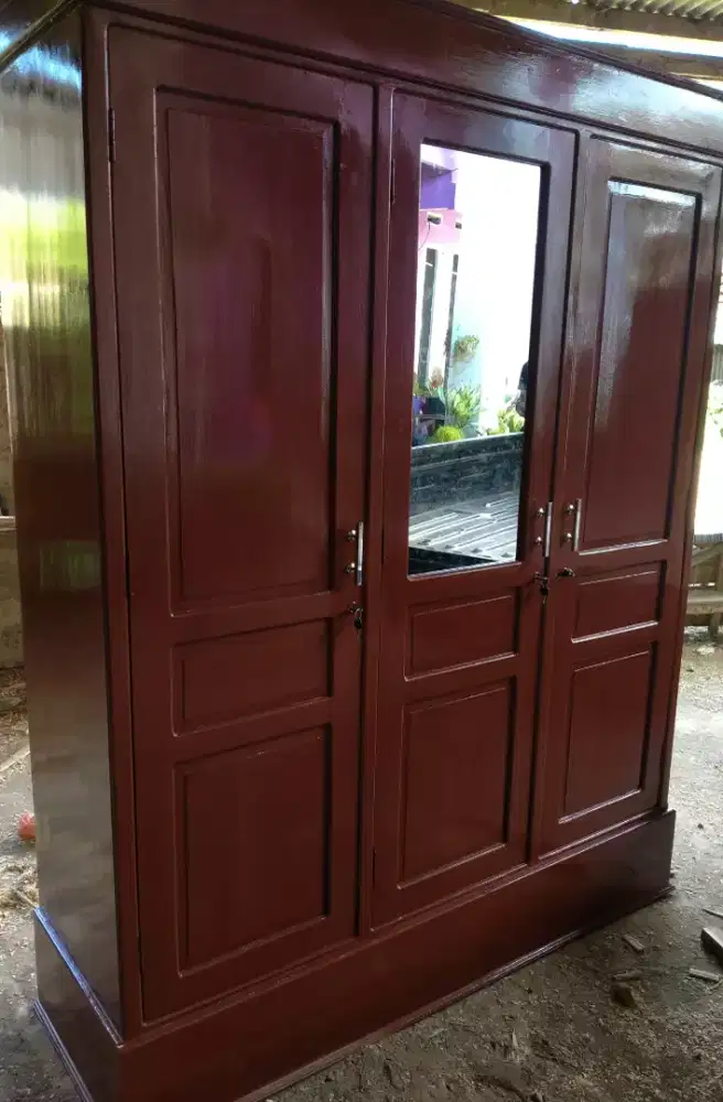Lemari 3 pintu pakaian full kayu jati