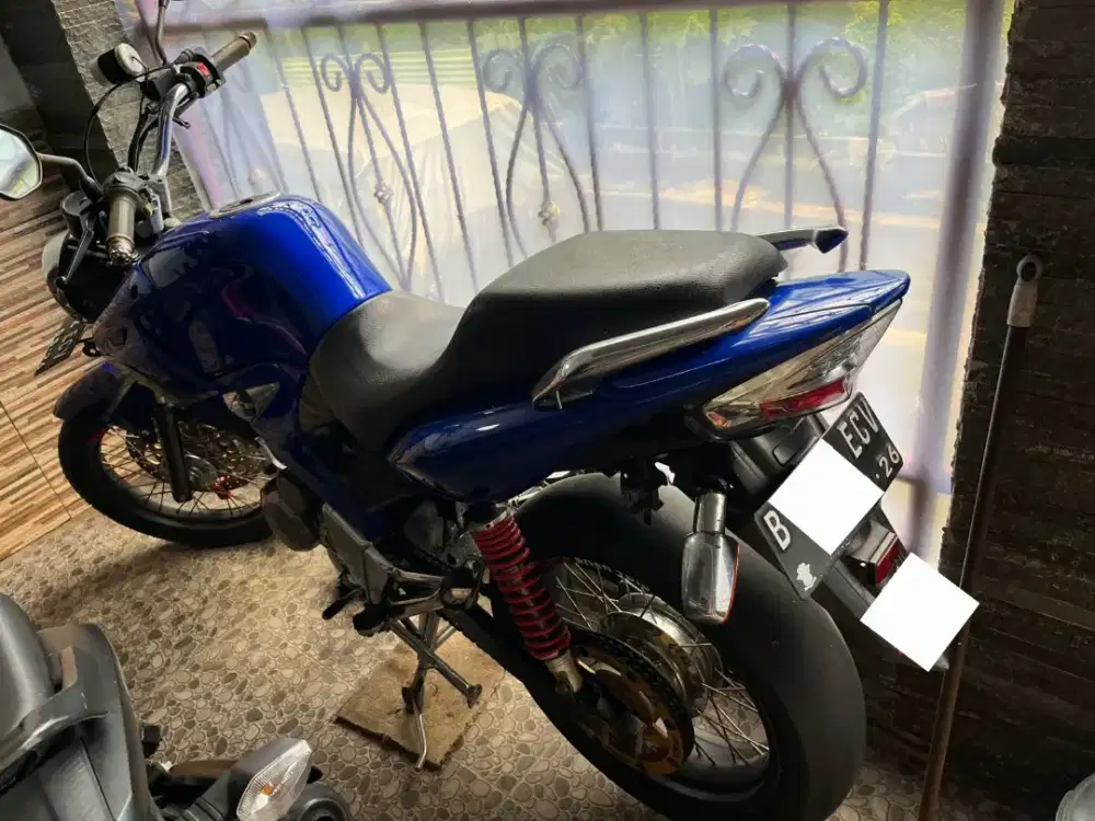 Honda tiger 2005