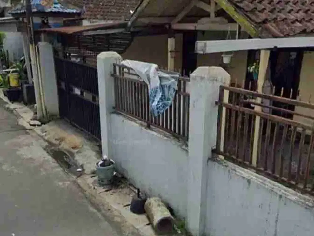 Kontrakan Rumah Blimbing 3 kamar akses mobil. garasi luas. bagus