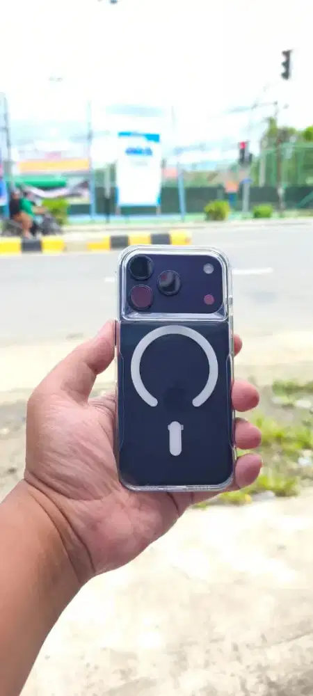 iPhone 17 pro 256gb deep blue blibli