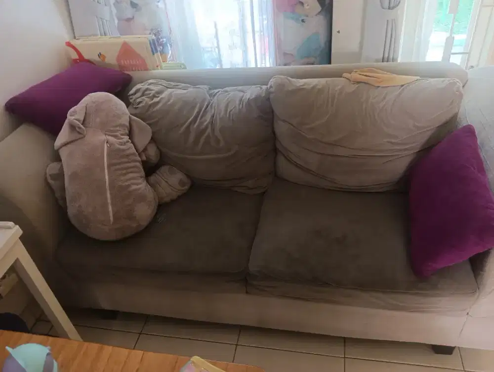 Sofa Empuk 2 seater Kayu Mahoni