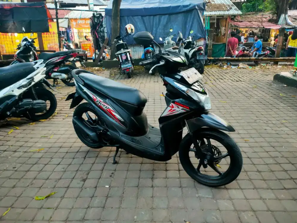Honda Beat 110cc PGM-FI Tahun 2016