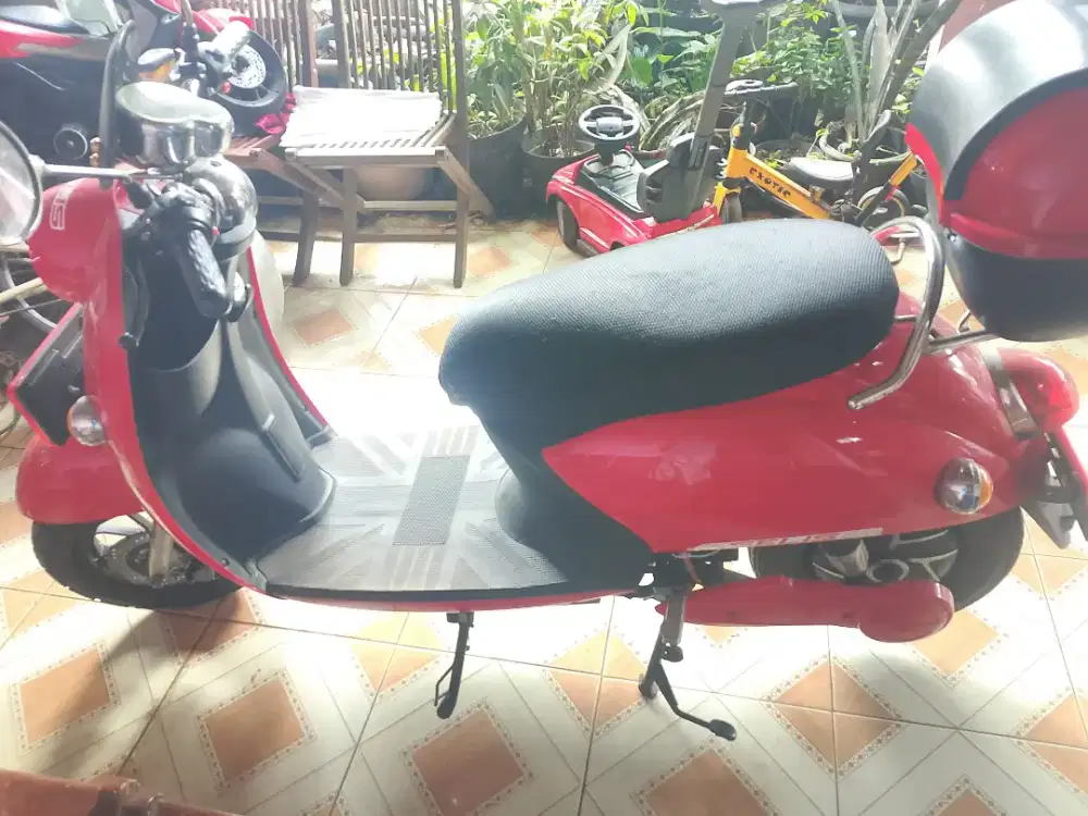Motor listrik Selis Neoscooties 2023 Surat lengkap Bisa TT Nego