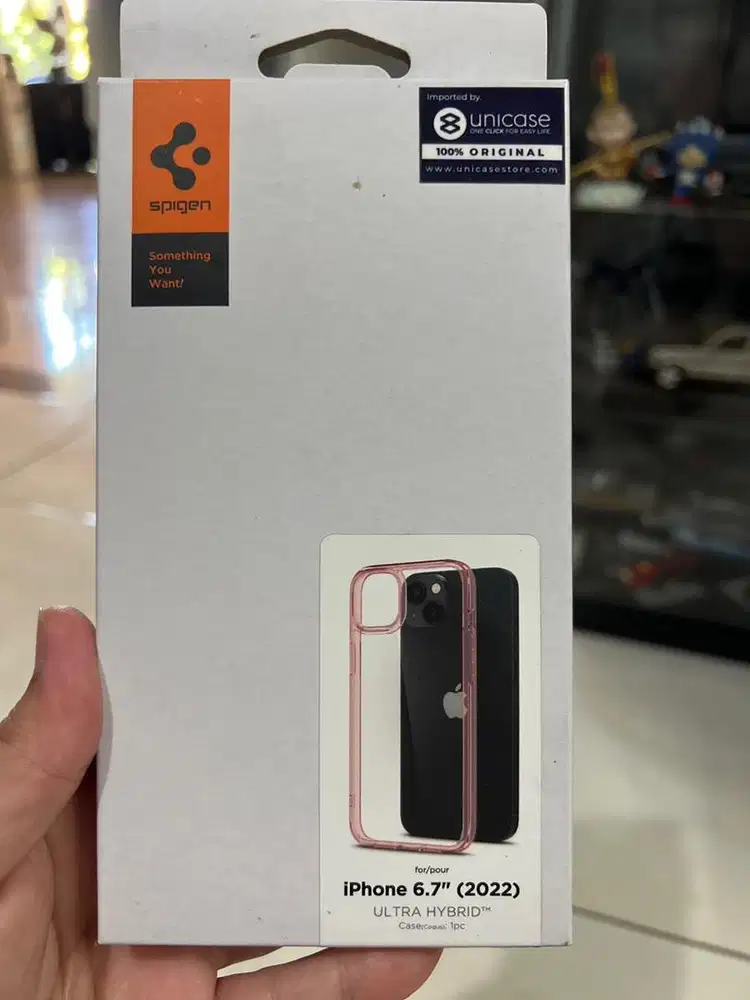 Spigen Casing & screen guard iphone 14 plus