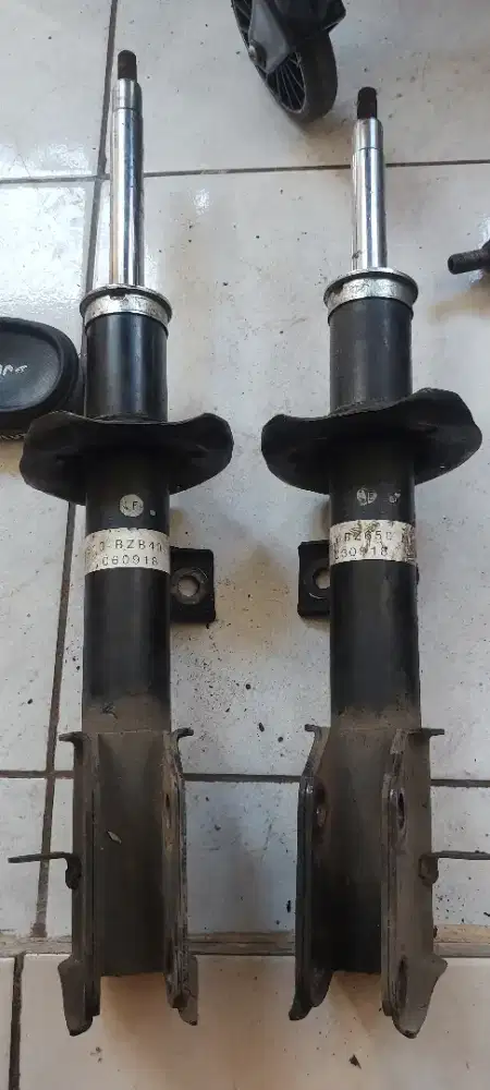 JUAL SOKBREKER DEPAN SIGRA 1000 CC