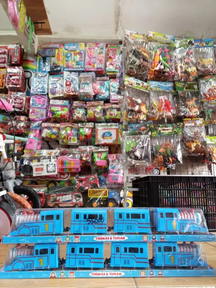 mainan anak kereta thomas besar baterai