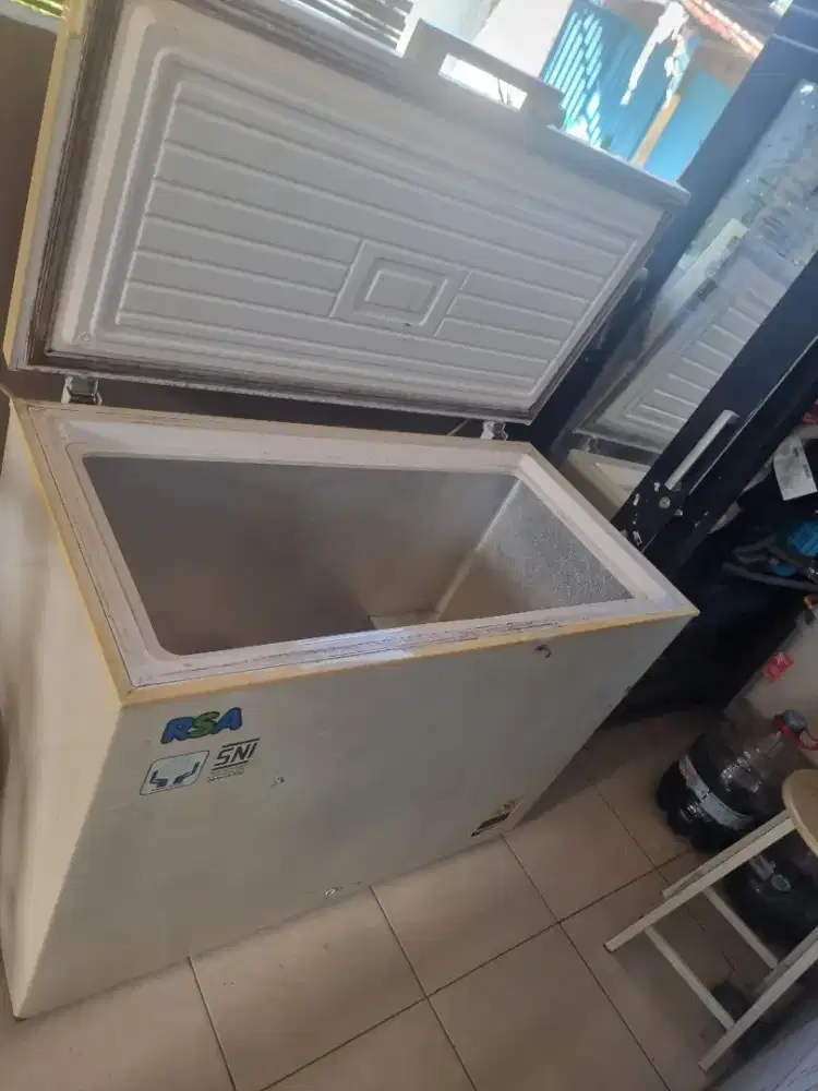 Frezer rusak tp mulus gan