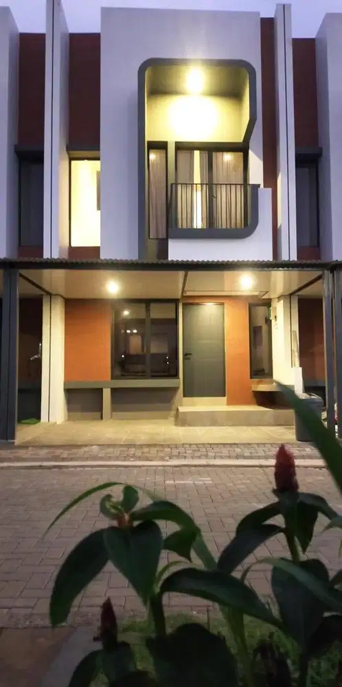 Jual Rumah Full Furnish Di bawah Harga pasar di Pusat Bisnis BSD