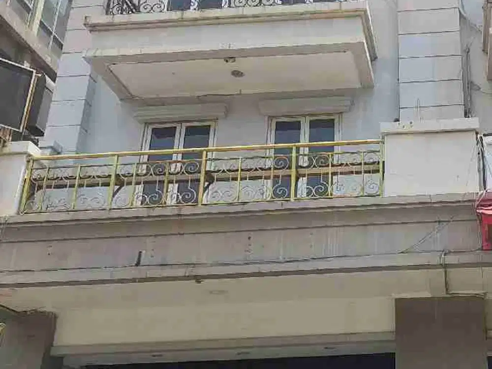 Di Sewakan Ruko green lake sunter