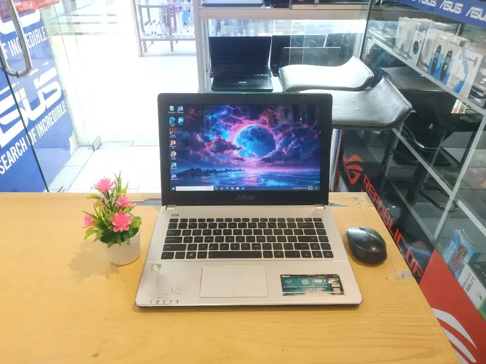 FOR SALE LAPTOP ASUS A450L CORE i5 RAM 8GB NVIDIA GEFORCE