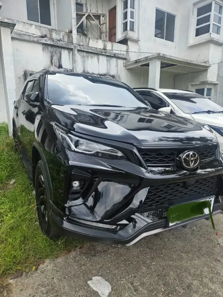 FORTUNER LEGENDER 2025
